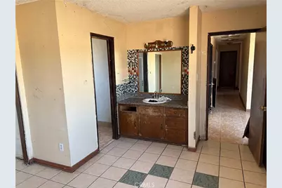 972 E Lynwood Drive, San Bernardino, CA 92404 - Photo 12