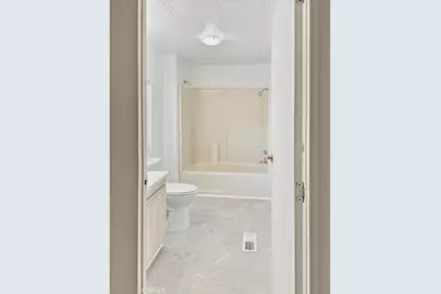 3800 W Wilson #18, Banning, CA 92220 - Photo 14
