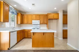 241 Carner Ln, Hemet, CA 92545 - Photo 10
