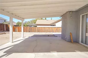 12176 Stonegate, Victorville, CA 92392 - Photo 46