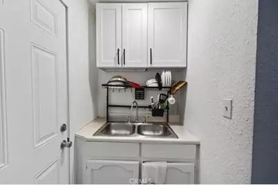 204 S Thorson, Compton, CA 90221 - Photo 32