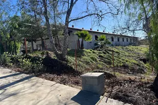 37220 Quarter Valley Rd, Temecula, CA 92592 - Photo 2