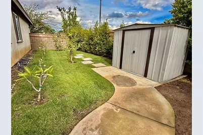 12003 Santiam Court, Jurupa Valley, CA 91752 - Photo 32