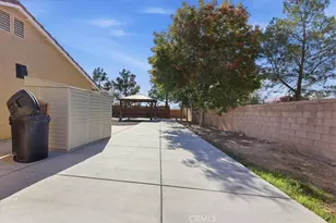 15358 Lookout, Victorville, CA 92307 - Photo 30