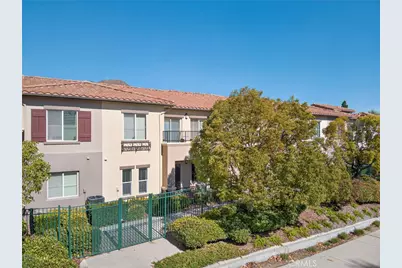 453 Country Club Drive #103, Simi Valley, CA 93065 - Photo 2