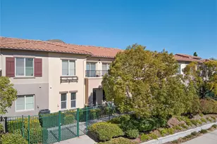 453 Country Club Dr, Simi Valley, CA 93065 - Photo 2
