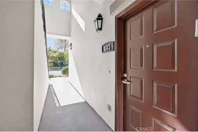 453 Country Club Drive #103, Simi Valley, CA 93065 - Photo 4
