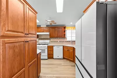 140 W Pioneer #100, Redlands, CA 92374 - Photo 20