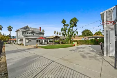 1033 W Palm Avenue, Redlands, CA 92373 - Photo 36