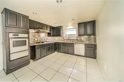 11327 Oakwood, Fontana, CA 92337 - Photo 2