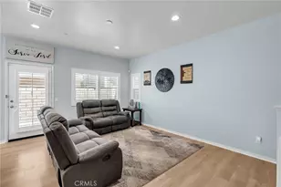 16064 Symphony Ln, Fontana, CA 92336 - Photo 10