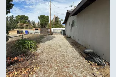 34212 Avenue, Yucaipa, CA 92399 - Photo 4