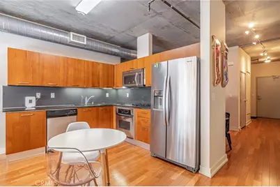 645 W 9th #301, Los Angeles, CA 90015 - Photo 2