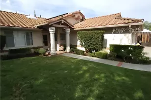 2011 Rachelle, Escondido, CA 92025 - Photo 2