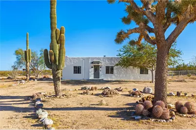 60611 Birdie Ln, Landers, CA 92285 - Photo 2