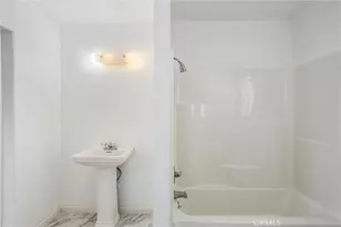 12190 Gladys, Yucaipa, CA 92399 - Photo 24