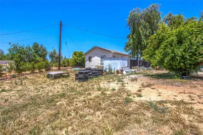 12190 Gladys, Yucaipa, CA 92399 - Photo 34