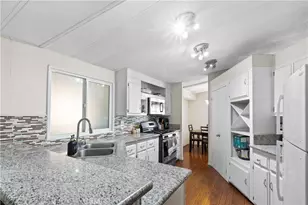 19078 Monterey, Hesperia, CA 92345 - Photo 18