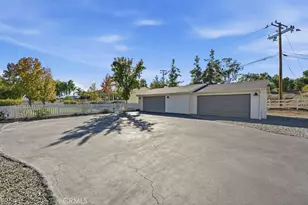 24765 Las Flores Dr, Canyon Lake, CA 92587 - Photo 26