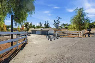 24765 Las Flores Dr, Canyon Lake, CA 92587 - Photo 34