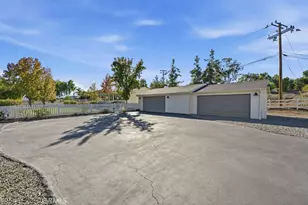 24765 Las Flores Dr, Canyon Lake, CA 92587 - Photo 26