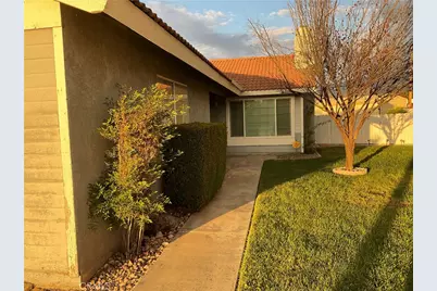 43970 Moonlighting, Hemet, CA 92544 - Photo 4