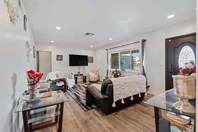 255 W Valencia, Rialto, CA 92376 - Photo 6