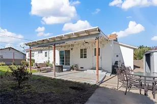 255 W Valencia, Rialto, CA 92376 - Photo 22