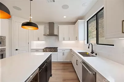 1029 N Staley Lane, Los Angeles, CA 90042 - Photo 20