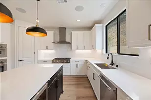 1029 N Staley Ln, Los Angeles, CA 90042 - Photo 20