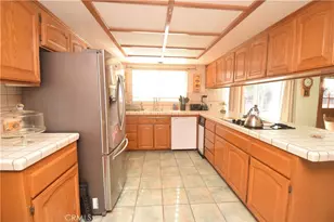 23729 Citrus Ave, Perris, CA 92570 - Photo 16