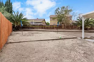 15611 Kadota, Victorville, CA 92395 - Photo 44
