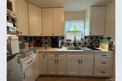 1555 McDonald Avenue, Wilmington, CA 90744 - Photo 24