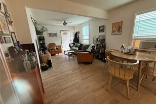 1555 McDonald Ave, Wilmington, CA 90744 - Photo 8