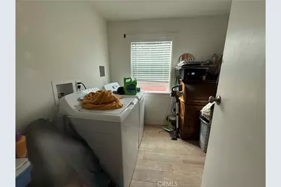 1555 McDonald Avenue, Wilmington, CA 90744 - Photo 14