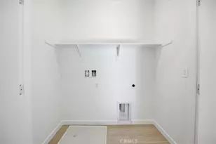 27315 Bear Creek Ln, Valencia, CA 91381 - Photo 24