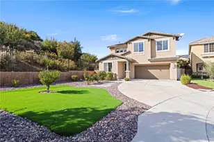 11478 Elderberry Ln, Corona, CA 92883 - Photo 2