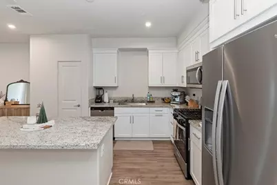 129 Dove Lndg, Covina, CA 91722 - Photo 14