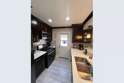591 N Smoke Tree, Rialto, CA 92376 - Photo 6