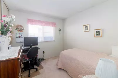 2074 Valleywood Street, Colton, CA 92324 - Photo 12