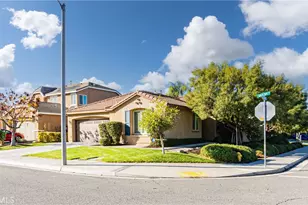 27055 Back Bay Dr, Menifee, CA 92585 - Photo 2