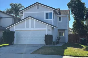 2010 Date Tree, Colton, CA 92324 - Photo 2