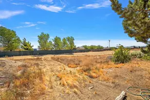 12730 Fir St, Oak Hills, CA 92344 - Photo 36