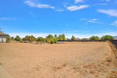 12730 Fir Street, Oak Hills, CA 92344 - Photo 38