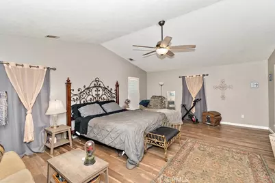 12730 Fir Street, Oak Hills, CA 92344 - Photo 10