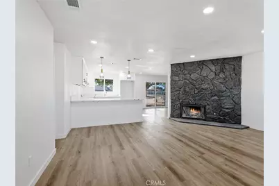 21225 Lone Eagle, Apple Valley, CA 92308 - Photo 8