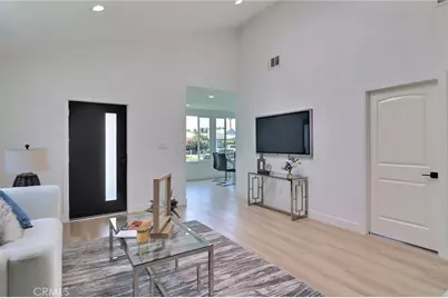 2015 W 42nd Place, Los Angeles, CA 90062 - Photo 4