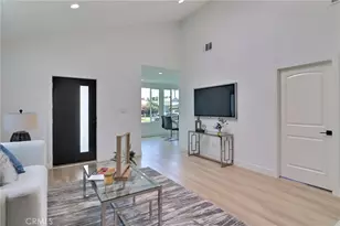 2015 W 42nd Pl, Los Angeles, CA 90062 - Photo 4