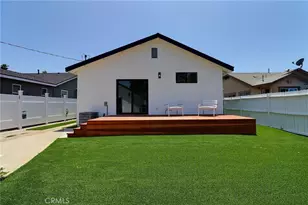 2015 W 42nd Pl, Los Angeles, CA 90062 - Photo 22