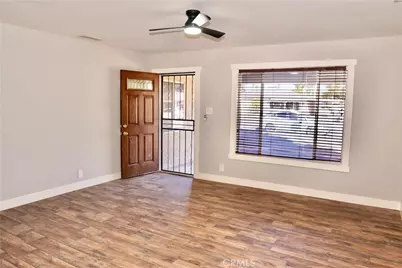 8654 Greenpoint Avenue, Riverside, CA 92503 - Photo 4